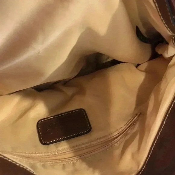 Relic canvas and faux leather trim. Three separate compartments inside. - Picture 7 of 8